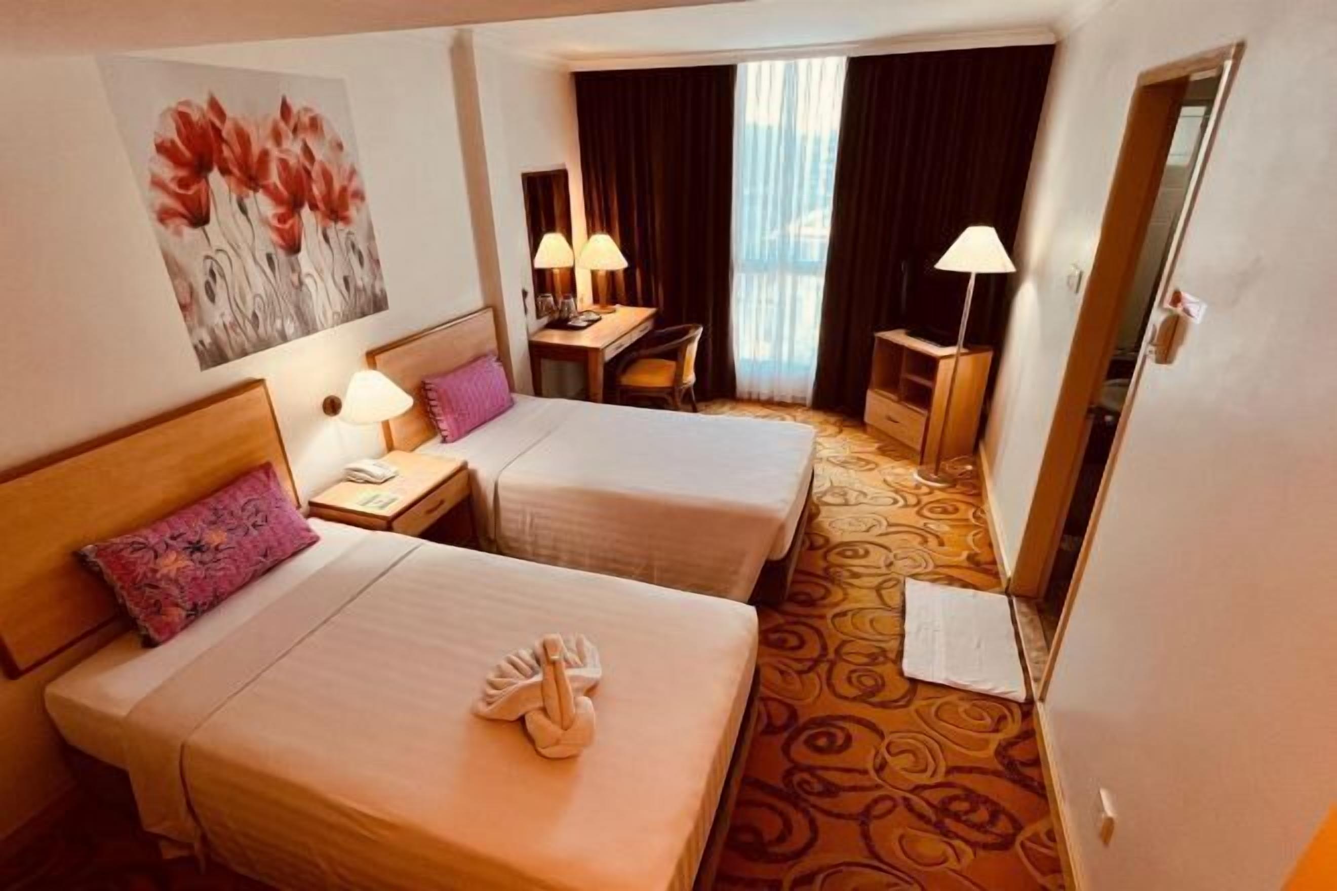 Työpöytä, silitysrauta/-lauta, ilmainen Wi-Fi