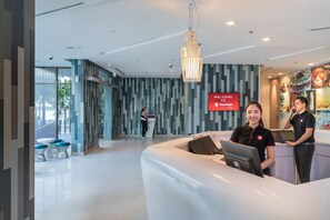 Reception - Travelodge Pattaya (Pattaya)