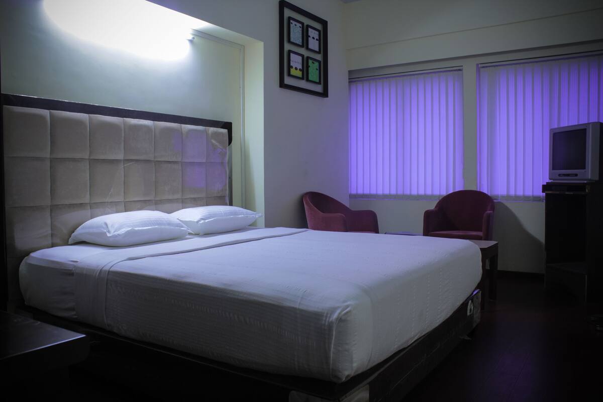 Premium bedding, minibar, in-room safe, individually furnished