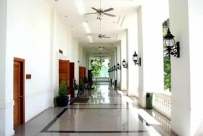 Exterior detail - Purimas Beach Hotel & Spa (Ban Chang)