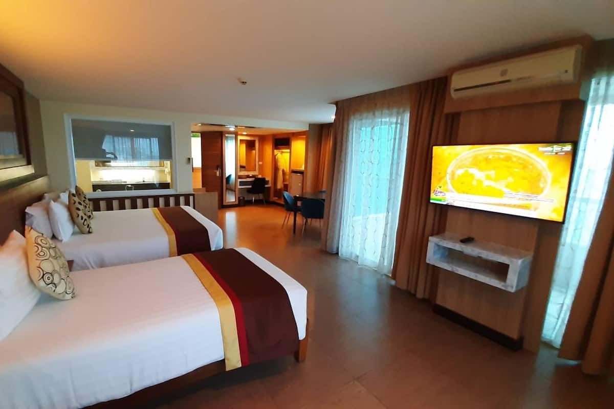 Deluxe tweepersoonskamer, uitzicht op stad | Lakens van Egyptisch katoen, luxe beddengoed, donzen dekbedden