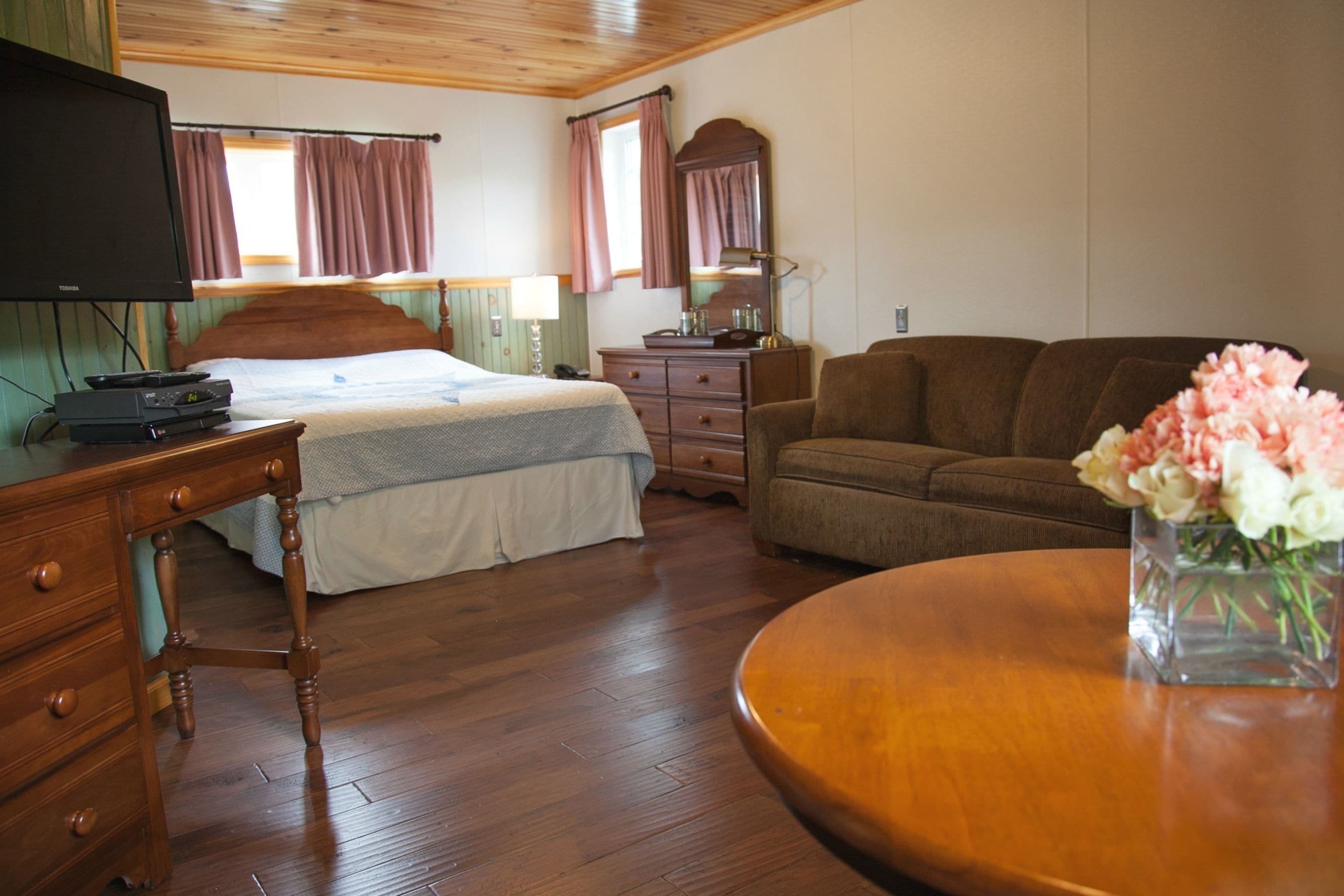 room, 1 bedroom | 1 bedroom, free wifi, bed sheets