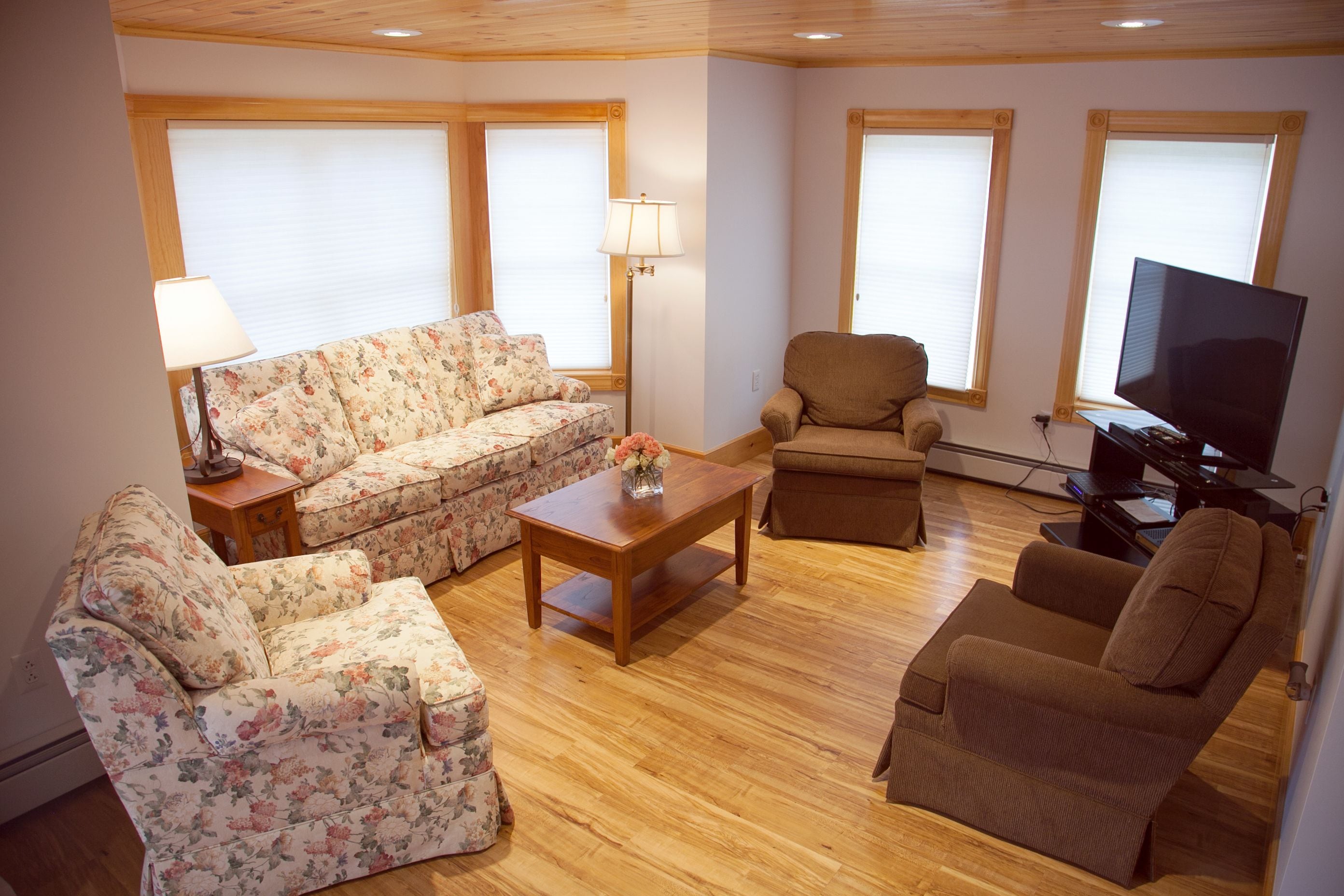 house at 1463 | living room