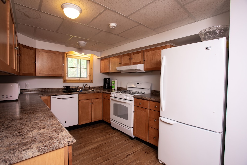 Blue Hill Lodge & Rental Properties by null