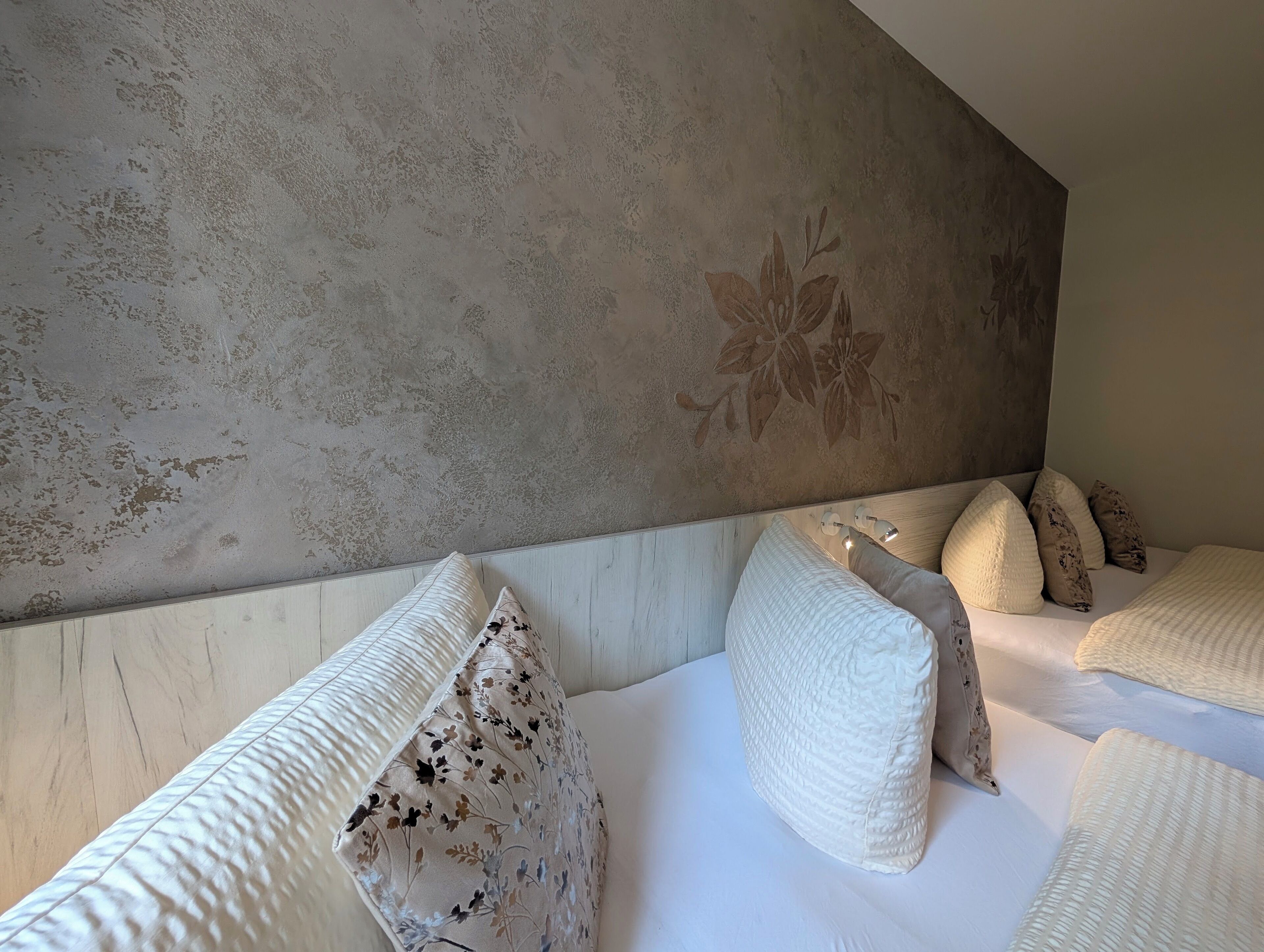 suite (4) | 1 bedroom, in-room safe, free wifi, bed sheets