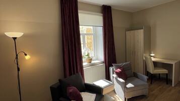 Suite, 2 Bedrooms (3) | In-room safe, free WiFi, bed sheets