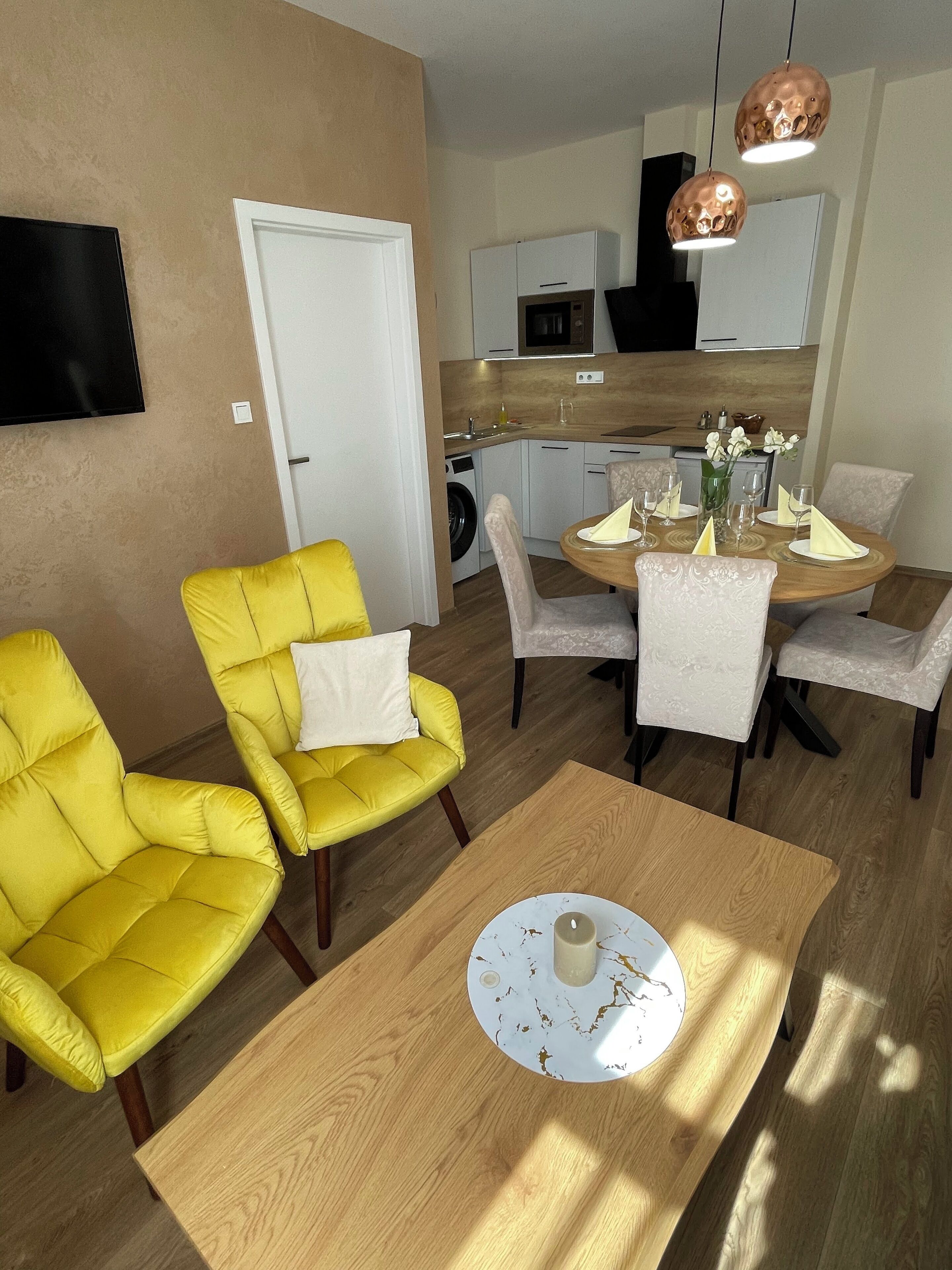 Suite, 2 Bedrooms (3) | Living area | LCD TV
