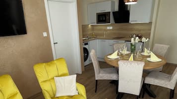 Suite, 2 Bedrooms (3) | Living area | LCD TV