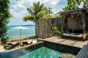 Internet, alarm clocks - SONG SAA PRIVATE ISLAND (Koh Ouen)