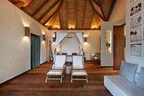 Internet, alarm clocks - SONG SAA PRIVATE ISLAND (Koh Ouen)