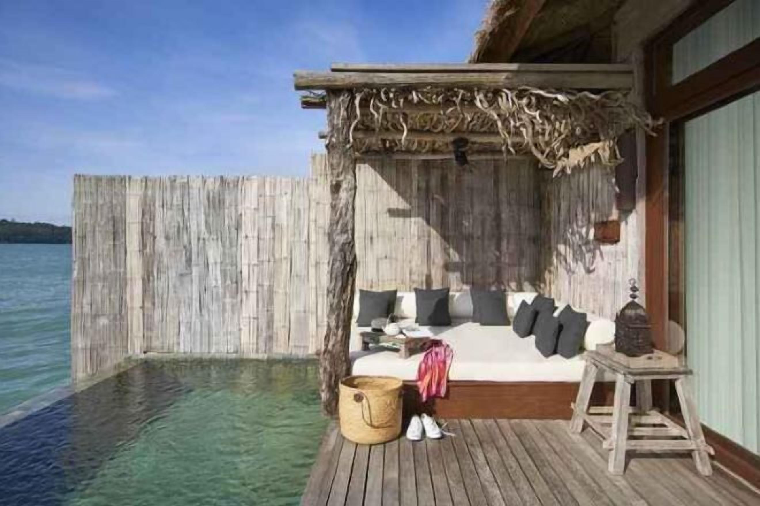 Internet, alarm clocks