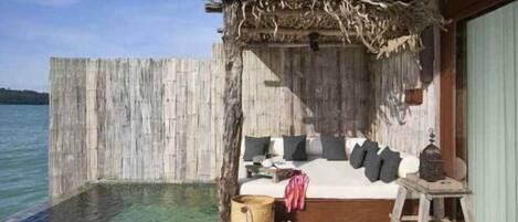 Internet, alarm clocks