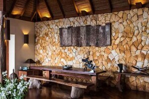 Acceso a internet y despertador 