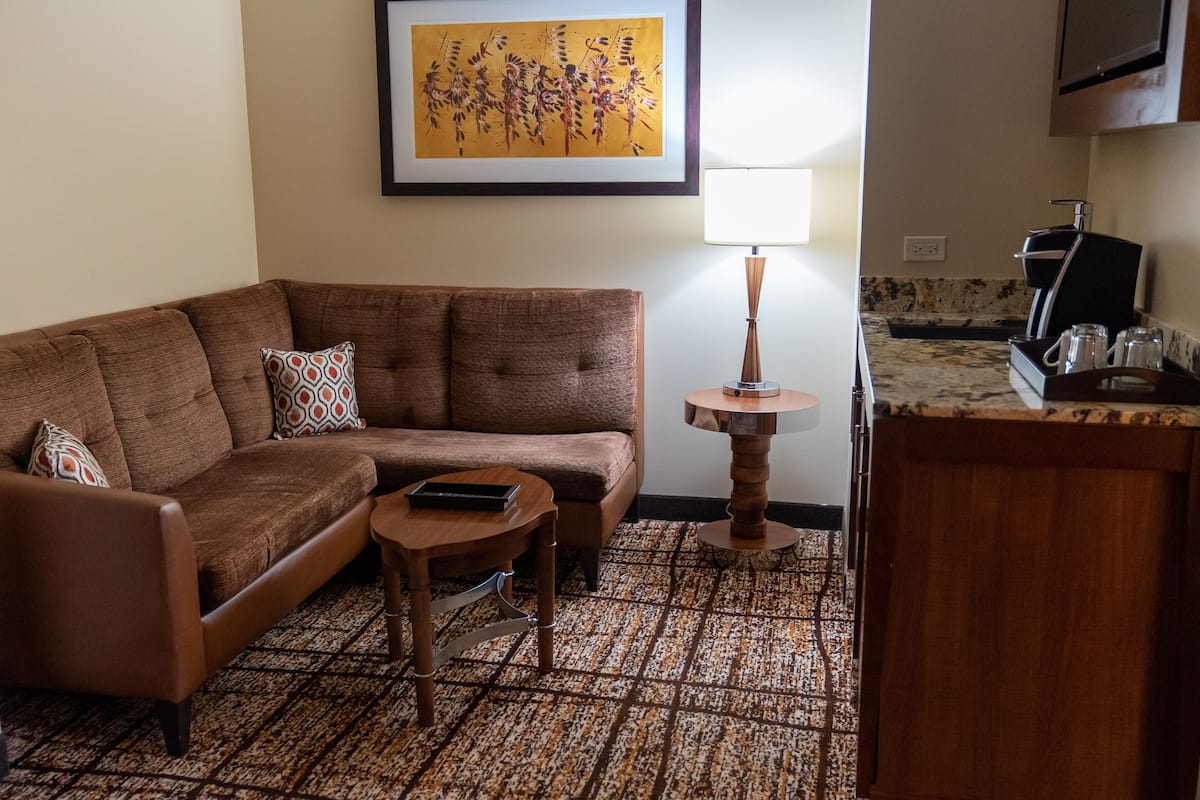 flat-screen tv, ipod dock, pay films