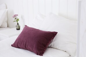 Skrivbord, mörkläggningsgardiner, gratis wi-fi och sängkläder