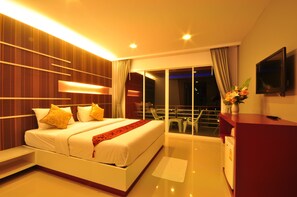 Deluxe Double Room | Peti besi dalam bilik, Wi-fi percuma, cadar katil 