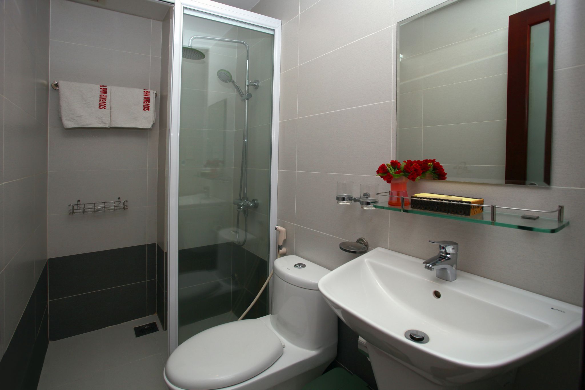 shower, free toiletries, hair dryer, slippers