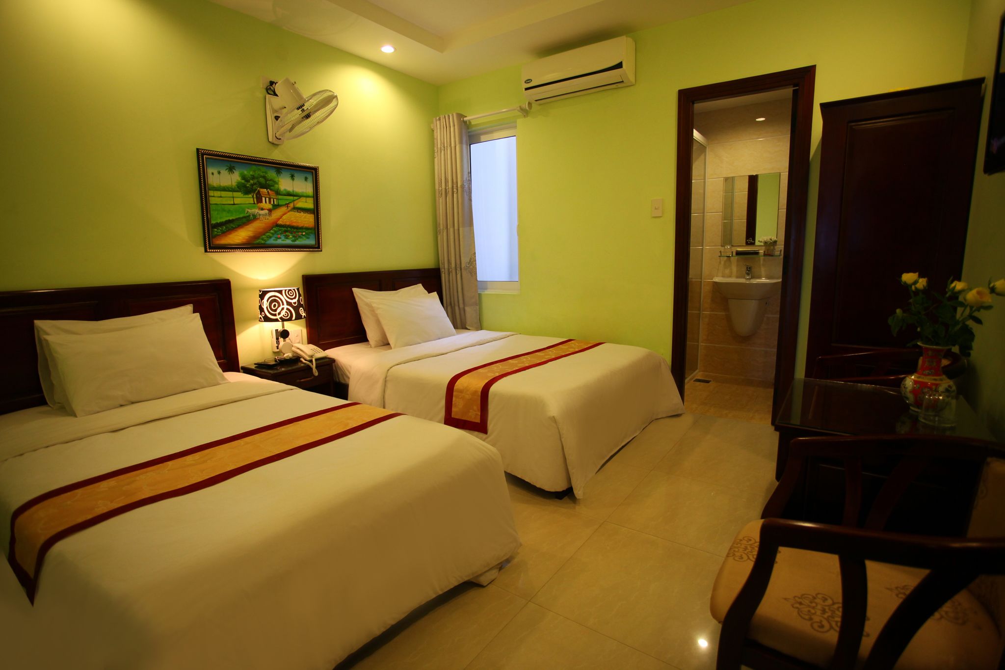 superior room | minibar, individually furnished, desk, blackout curtains