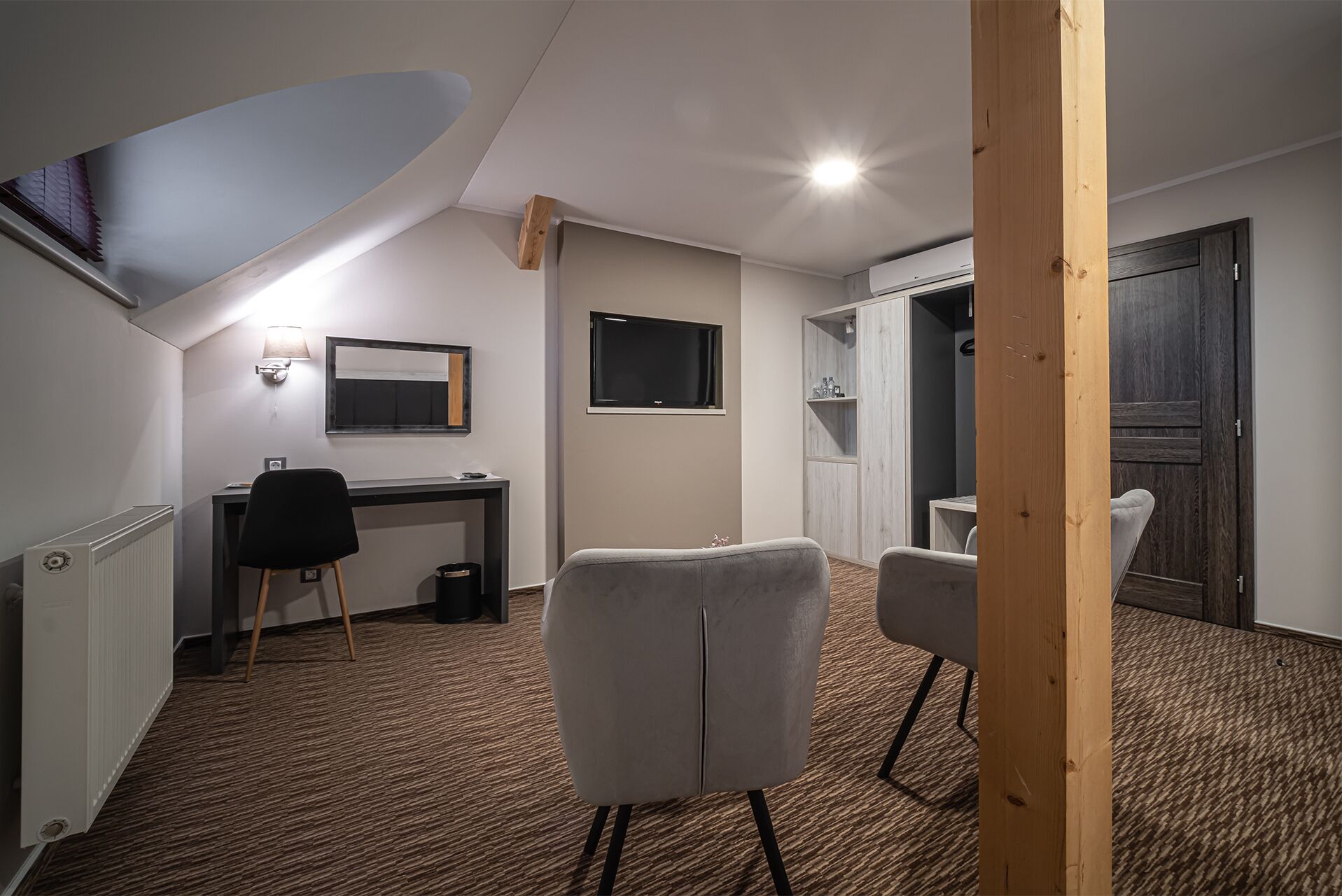 superior double room (attic) | 1 bedroom, minibar, in-room safe, desk