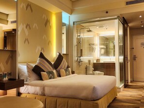 Premium bedding, in-room safe, individually decorated - Hotel Benilde Maison De La Salle (Manila)