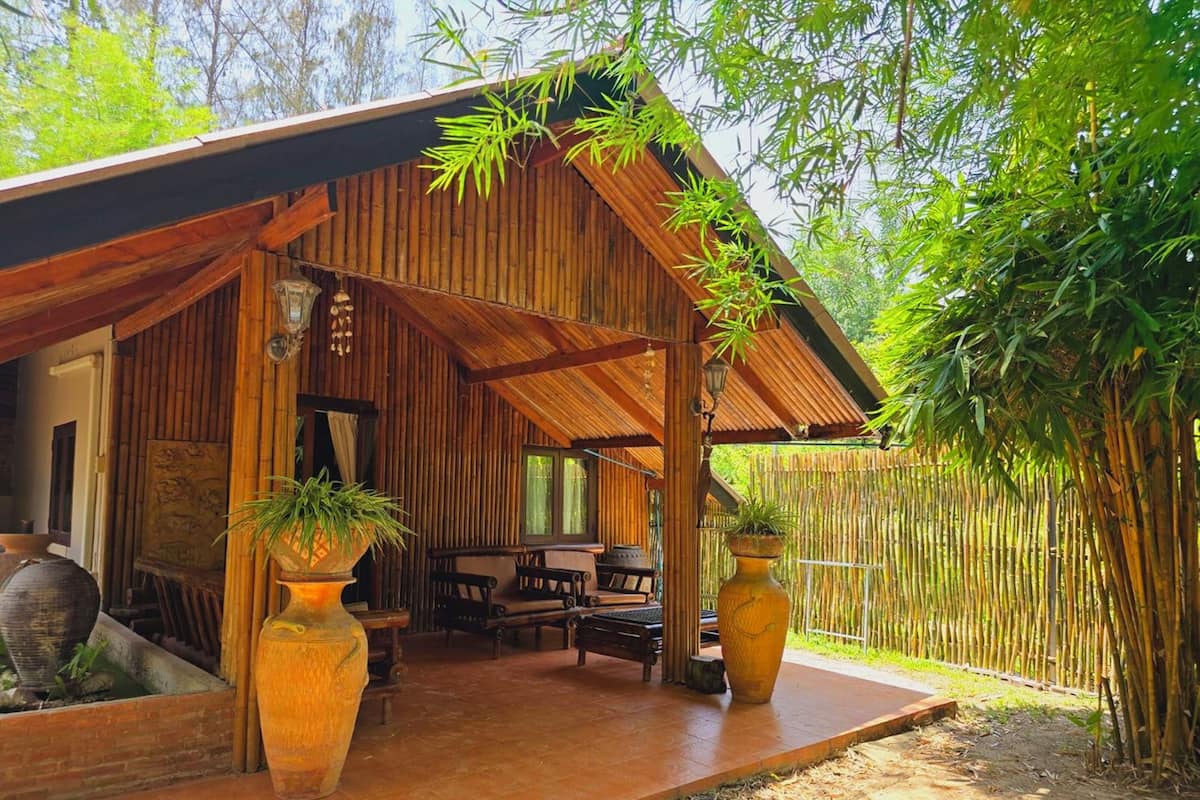 Bungalow | 1 bedroom, minibar, individually furnished, free WiFi