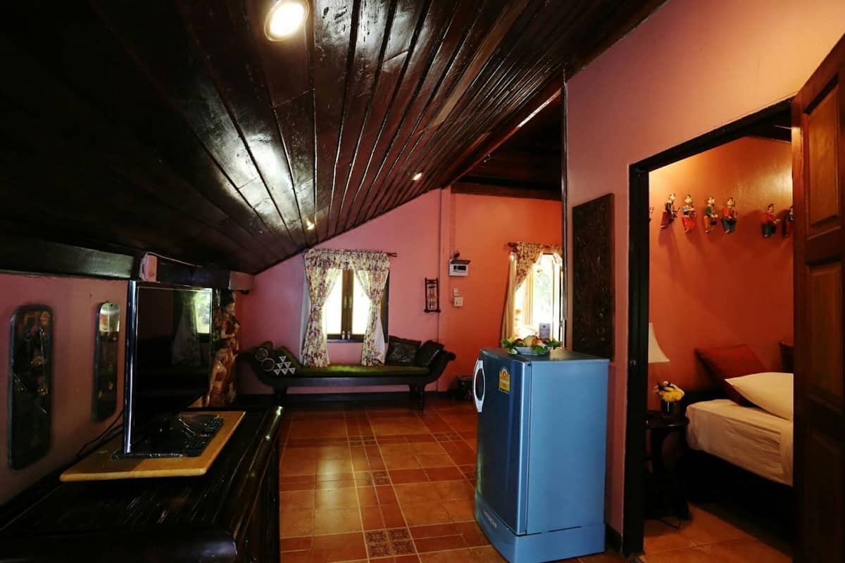 Minibar, mobiliario individual, cortinas opacas y wifi gratis