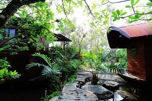 Family House | Living area | Flat-screen TV