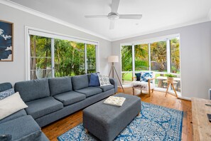 House | Living area | 43-inch flat-screen TV with digital channels, TV - Koala Shores Port Stephens Holiday Park (Lemon Tree Passage)