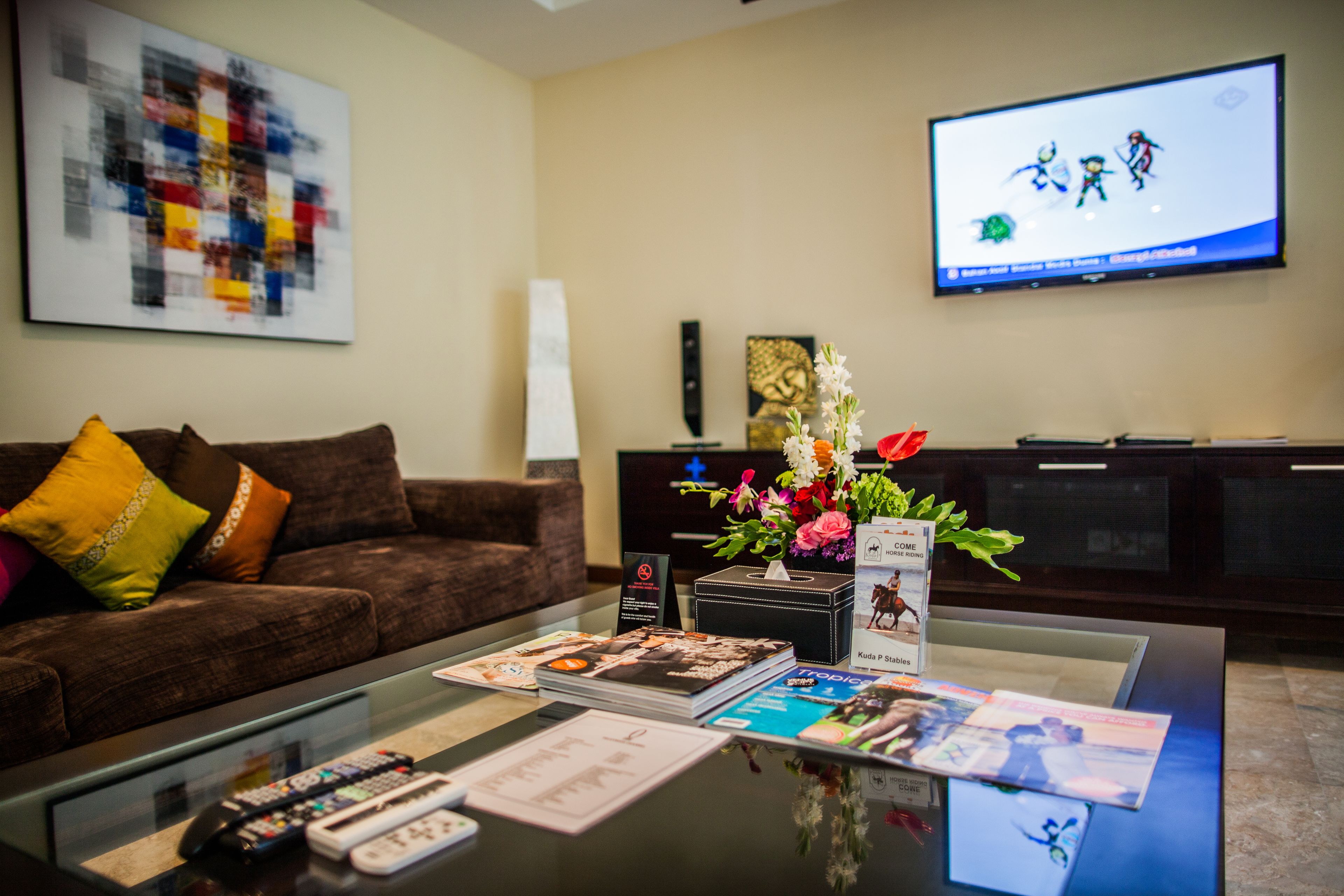 lcd tv, dvd player, ipod dock