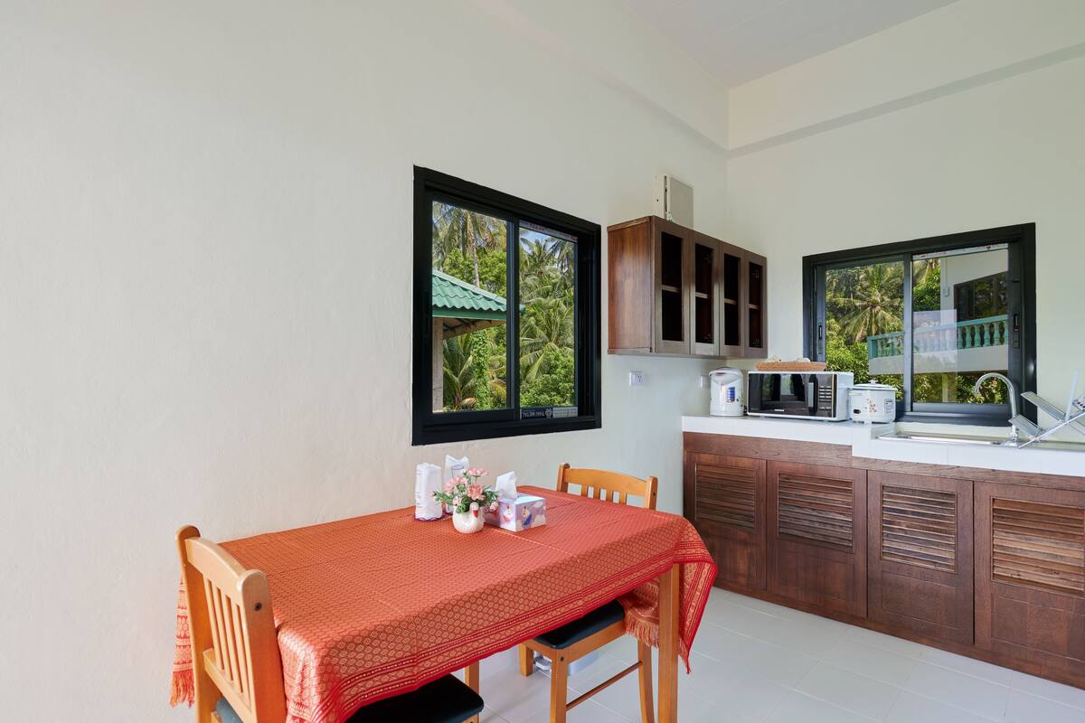 Superior Suite, 2 Bedrooms, Partial Sea View | Private kitchen | Fridge, electric kettle, cookware/dishes/utensils