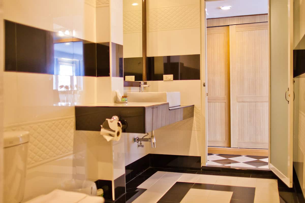 family room | bathroom | hair dryer, towels