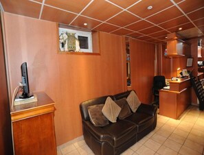 Lobby - Sully Hôtel (Paris)