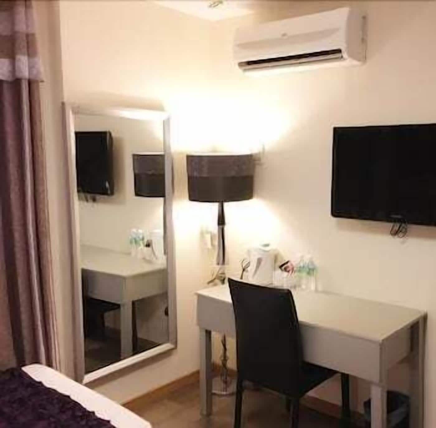 Desk, iron/ironing board, free WiFi, bed sheets