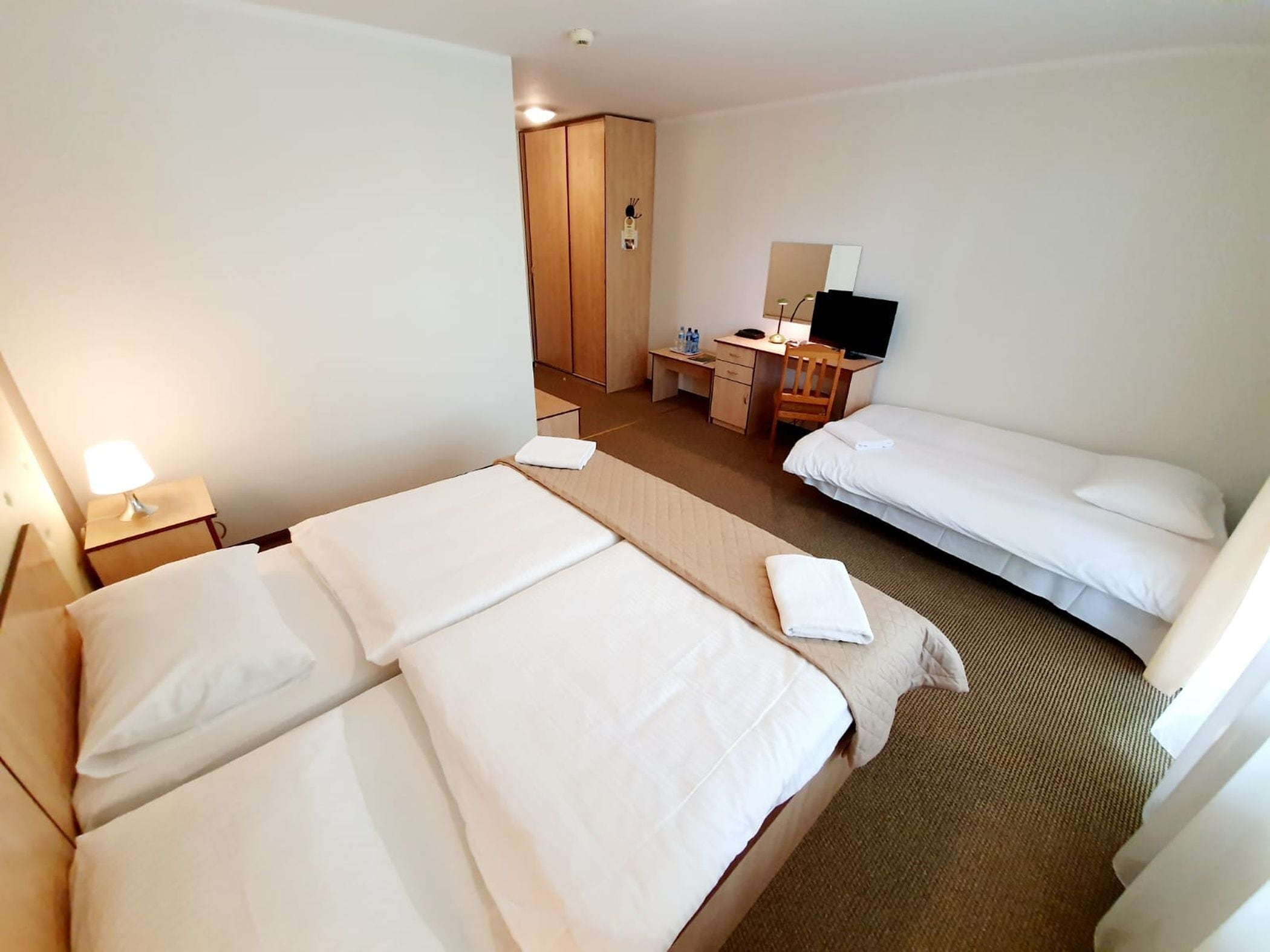 triple room | in-room safe, desk, iron/ironing board, free cots/infant beds