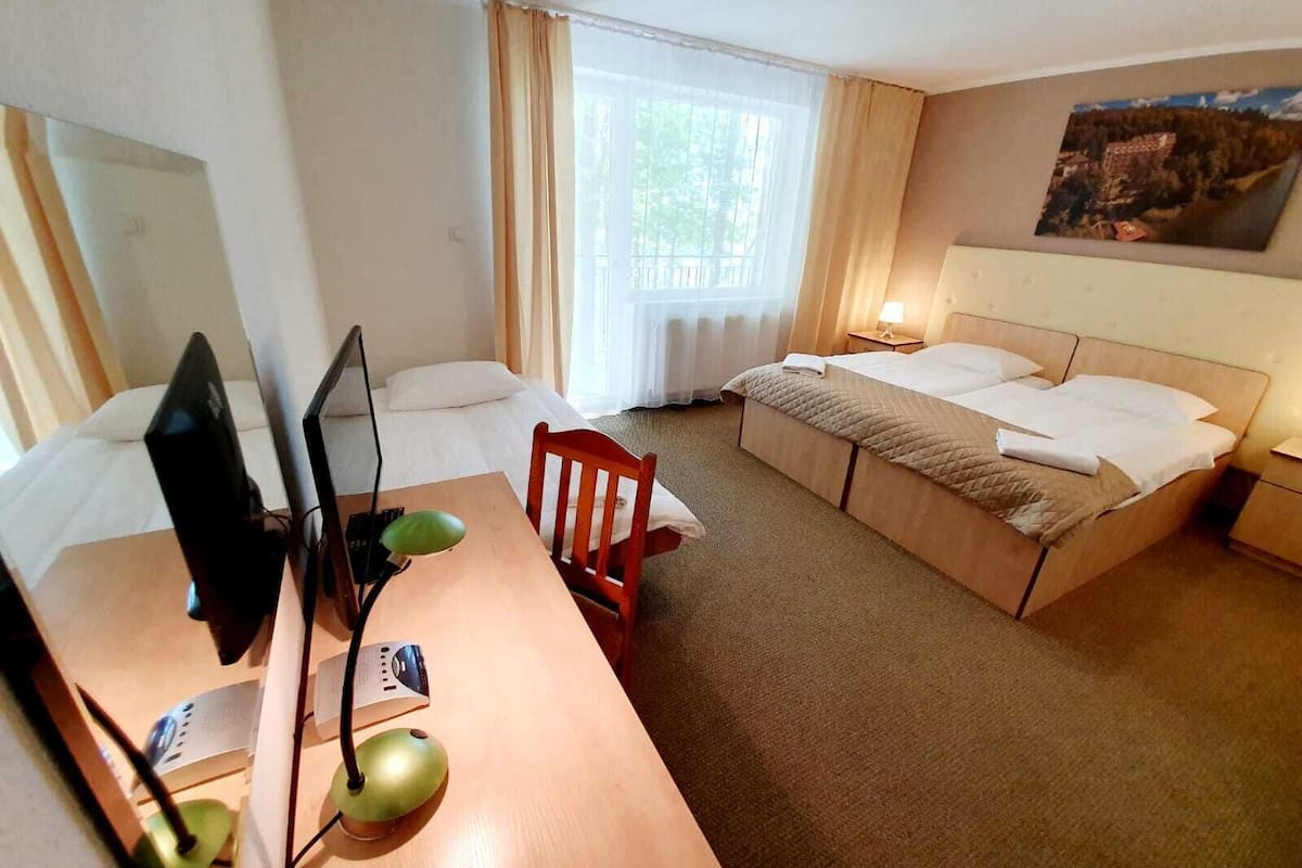 triple room | in-room safe, desk, iron/ironing board, free cots/infant beds