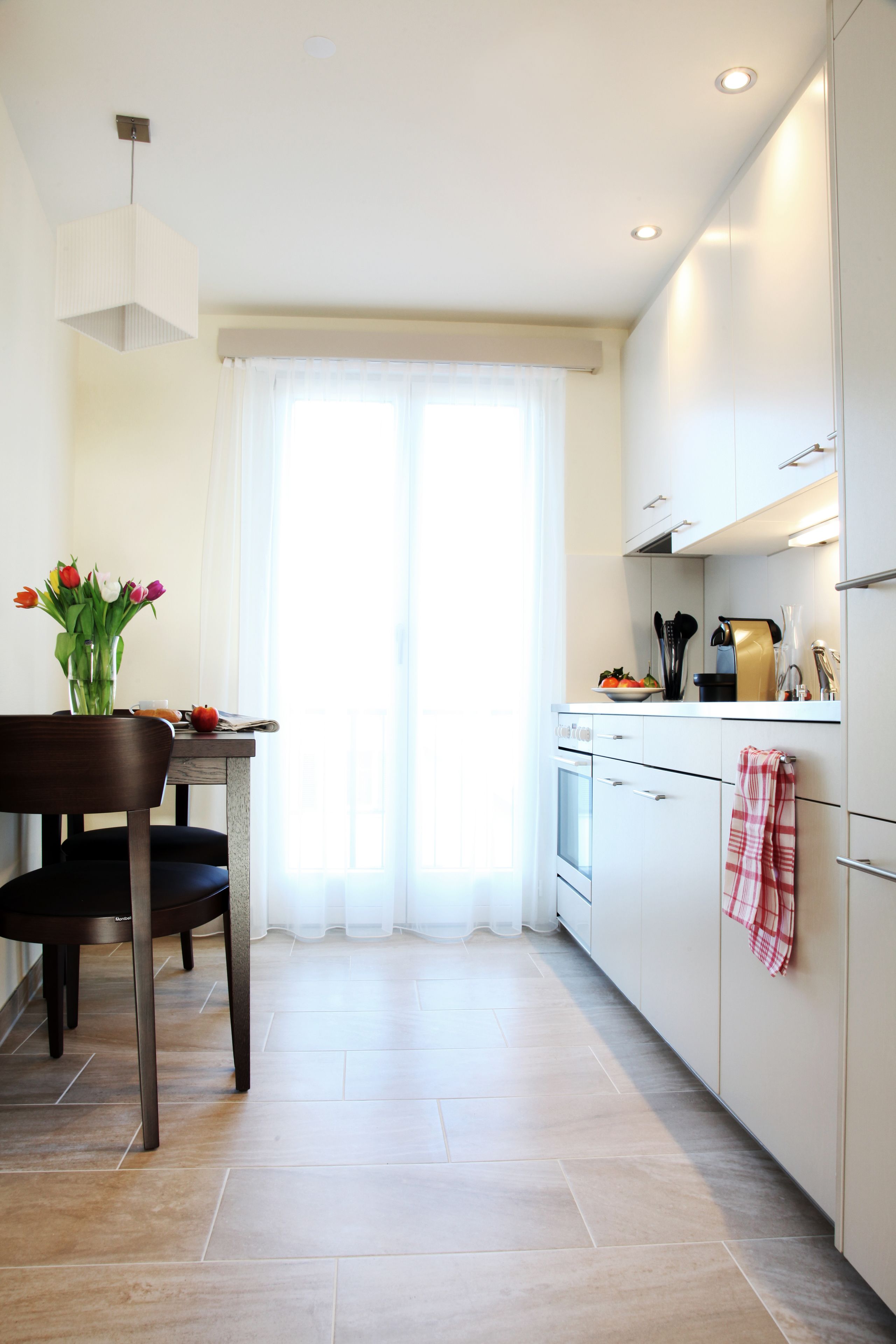 Apartamento, 2 habitaciones | Cocina privada | Frigorífico grande, microondas, placa de cocina y lavavajillas