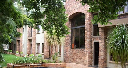 24 Onvrey Guest House
