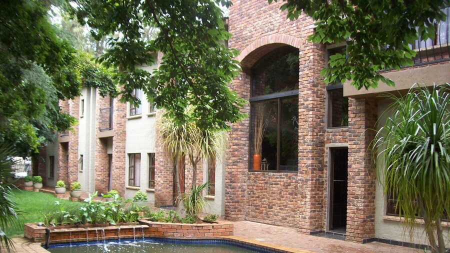 24 Onvrey Guest House