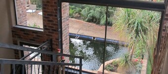 24 Onvrey Guest House