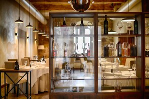 Breakfast, lunch, dinner served; Mediterranean cuisine - Rusticae Palacio Carvajal Girón (Plasencia)