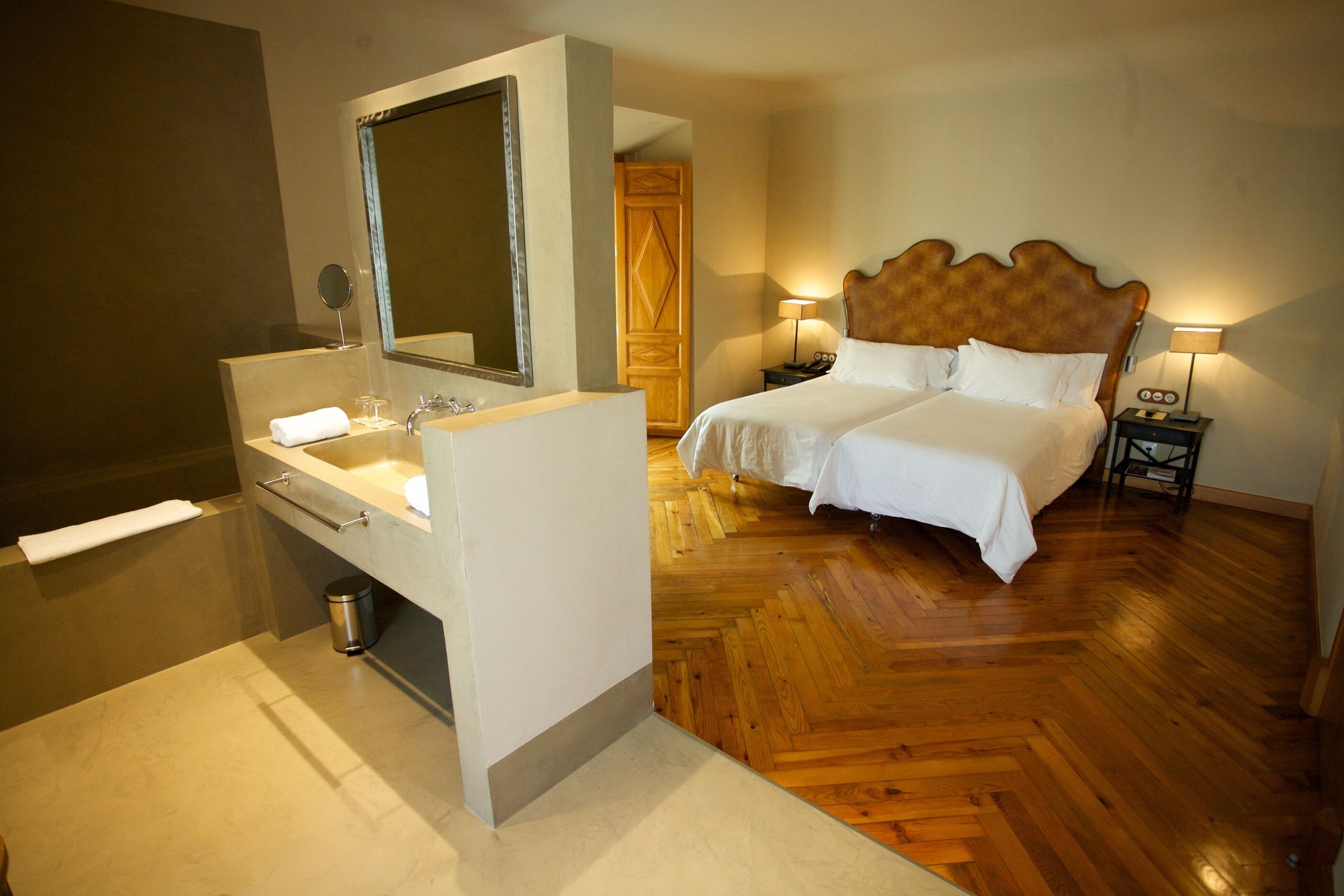 Photo - Palacio Carvajal Girón