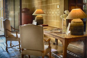 Reception - Palacio Carvajal Girón (Plasencia)