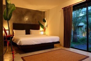 Bungalow Room | Brankas, meja kerja, tempat tidur lipat/tambahan, dan Wi-Fi gratis