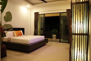 Studio | In-room safe, desk, rollaway beds, free WiFi - Taro Hotel and Bungalows (PHUKET)