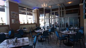 Café da manhã inglês todos os dias (MXN 210 por pessoa)