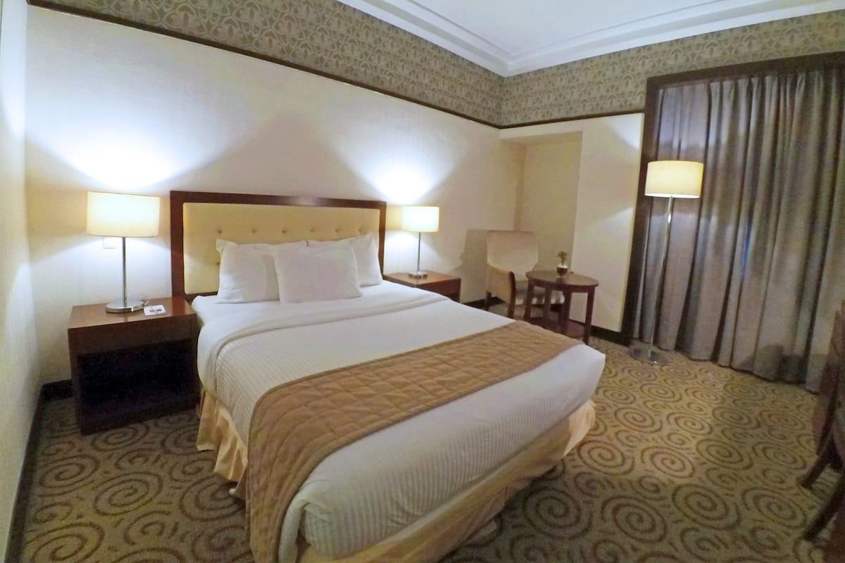 Deluxe kamer | Lakens van Egyptisch katoen, luxe beddengoed, pillowtop-bedden