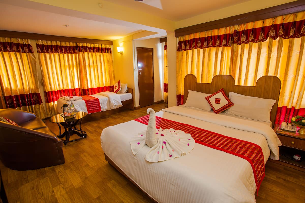 In-room safe, desk, soundproofing, free WiFi