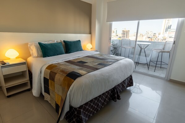 Zimmer (Comfort Double Room) | Zimmersafe, individuell eingerichtet, schallisolierte Zimmer