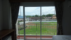 Deluxe Twin Room | Balcony - Al Ameen Hotel (Krabi)