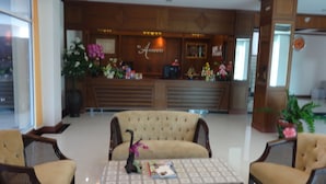 Lobby sitting area - Al Ameen Hotel (Krabi)